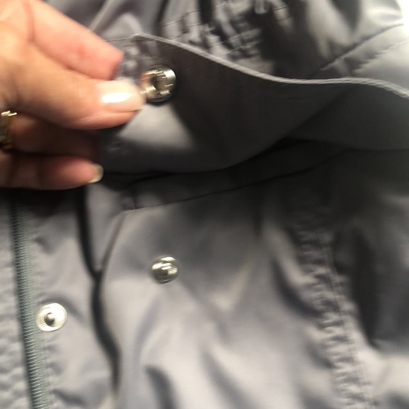 Calvin Klein lightweight grey rain jacket - Picture 10 of 10